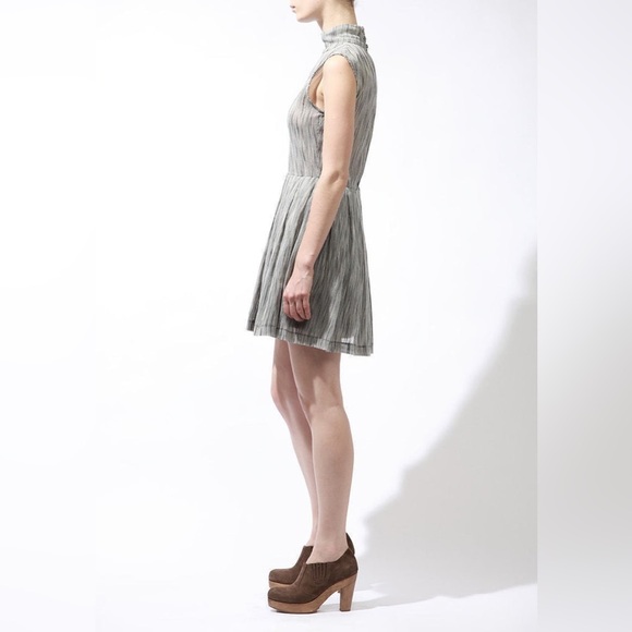 OPENING CEREMONY
High Collar Pleated Dress (17) - Picture 4 of 6